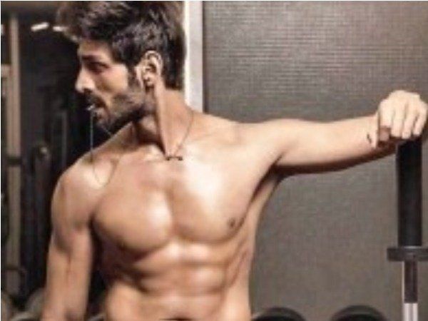 Kartik Aryan